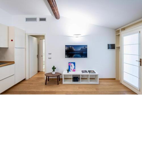 Easylife - Romantico appartamento sulla Darsena
