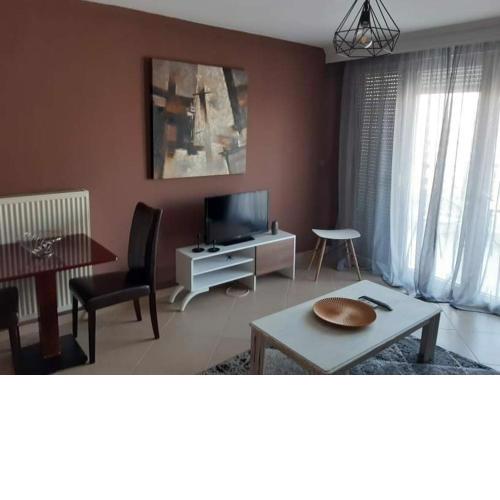 Eclectic Apartment, free parking