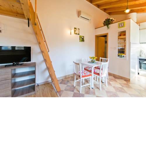 Eco-Green Apartment
