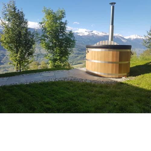 Eco Lodge with Jacuzzi and View in the Swiss Alps
