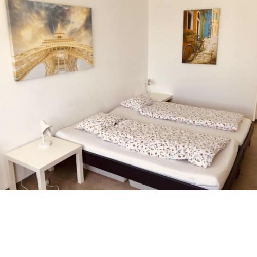 Eco Riverside Room 1 Zurich (1BR)