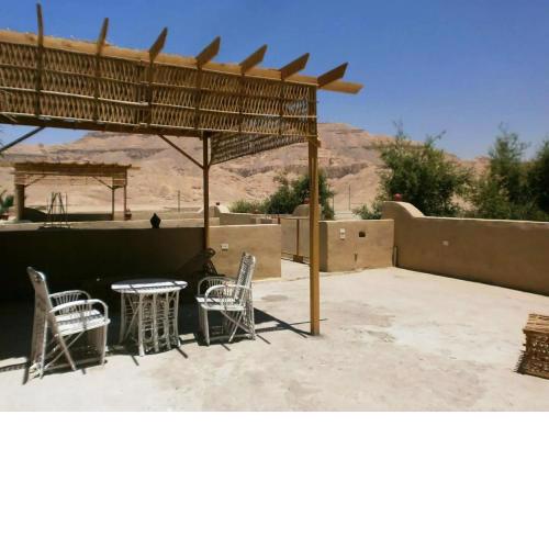Ecological Dome House in Medinat Habu