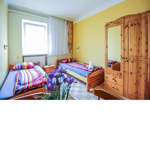 Economic 2SB apartment in lively area