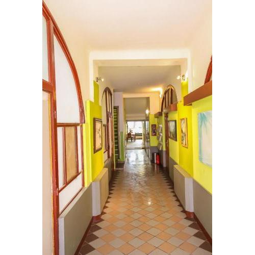 Economic 2SB apartment in lively area