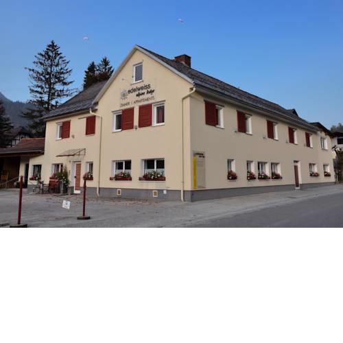 Edelweiss Alpine Lodge