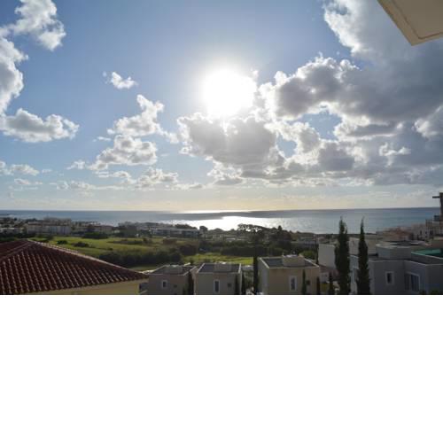 Eden Heights - Sea View Luxury Apartment