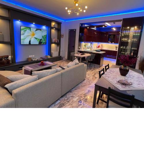 EFI’S GUESTS HOUSE