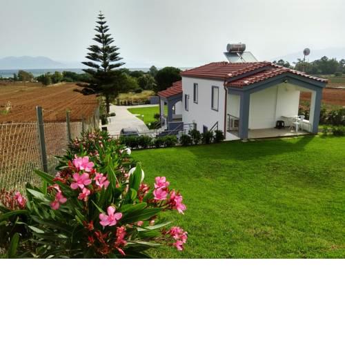 Efis Home in Lakopetra