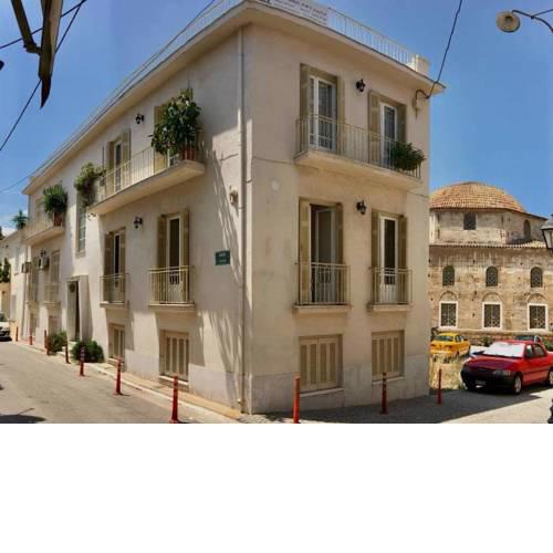 Efrosini's 2bdr ground level apartment