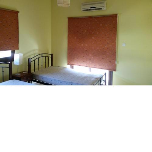 Efterpis Flat 207