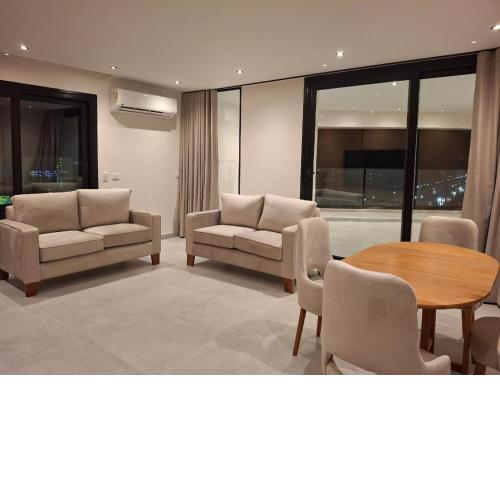EGMS-CN-2 2BR apartment with fully Nile view