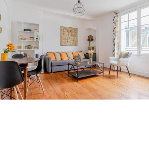 Eiffel Tower Saint Residence