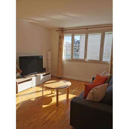 Eiffel Tower/Montparnasse-Minimalist flat-4 pers