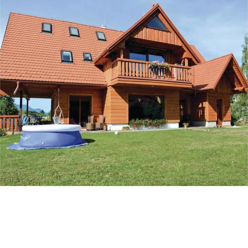 Eight-Bedroom Holiday Home in Partizanska Lupca