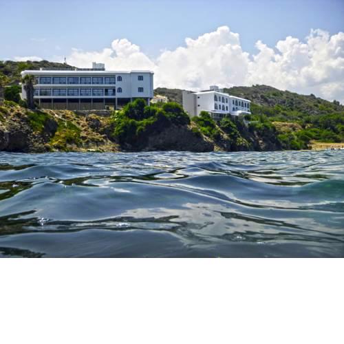 E.J. Pyrgos Bay Hotel