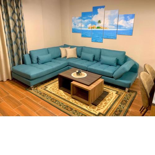 EKA Luxury Two-Bedroom Premium Apartment 2