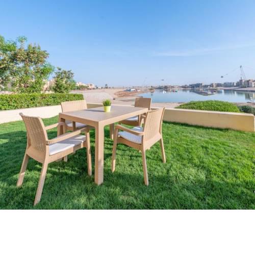 El Gouna garden home with private beach and swimming pool