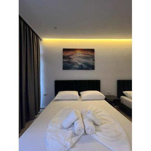 E&L Luxury Apartments