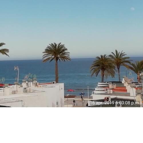 El Sol de Las Negras con vistas al mar