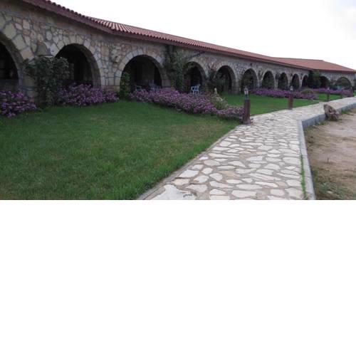 Elausa Hotel & Restaurant
