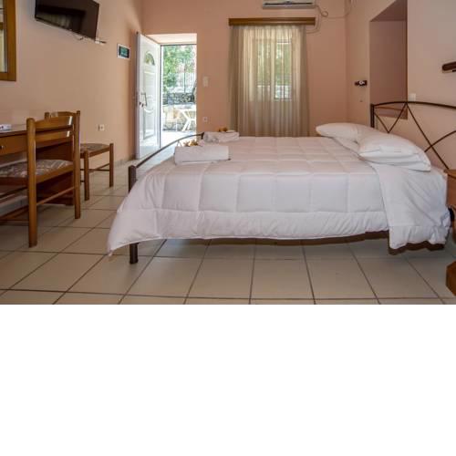 Electra Villa & Pool Studios