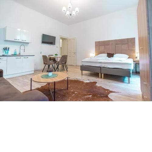 Elegant 1BR Apt - Great for Long Stays