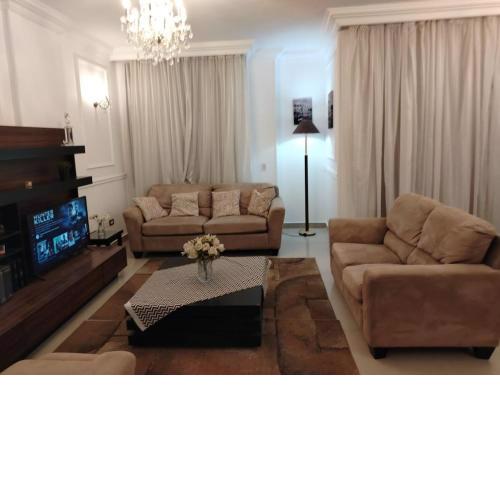 Elegant 2BR Apartment in the Heart of New Cairo