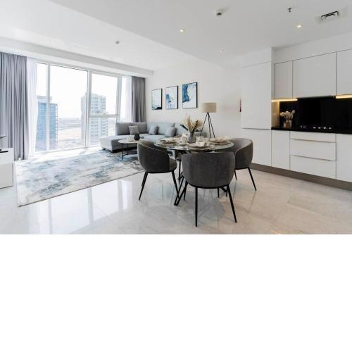 Elegant and Cozy l Business Bay