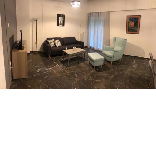 Elegant and functional 3 bedroom apt near metro