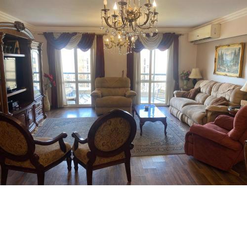 Elegant and Spacious Luxury Apartment in Al Rehab gated community, New Cairo