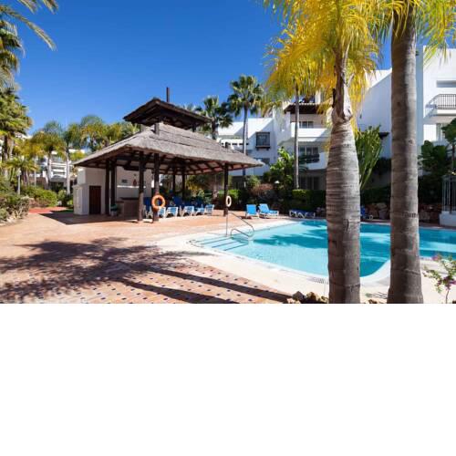 Elegant apartment 2 steps from the beach in Jardines de Aldaba