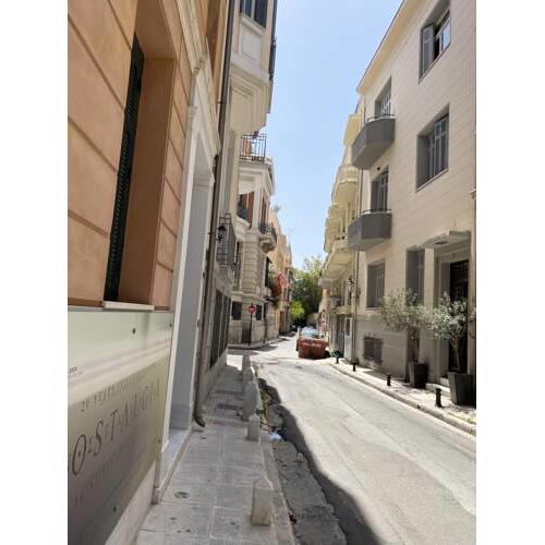 Elegant apartment at PLAKA historical centre