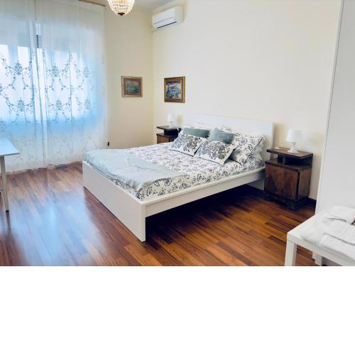 Elegant Apartment in City Center