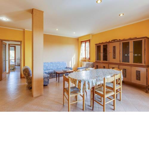 Elegant apartment in Tuoro sul Trasimeno with pool