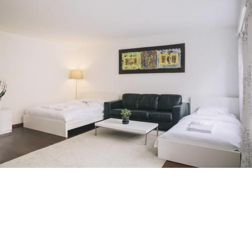 Elegant Apartment with POCKET WIFI !!!