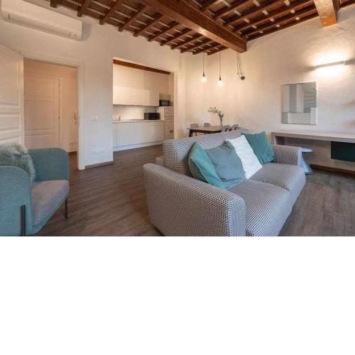 Elegant Green Apartment In San Gallo Firenze