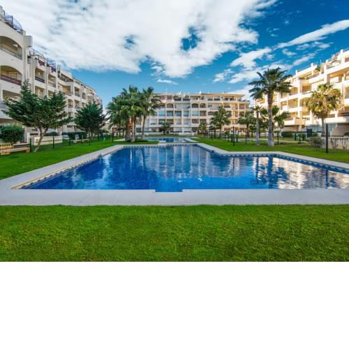Elegant Holiday Home in Almería with Swimming Pool