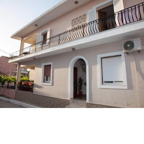 Elegant Holiday Home in Lixouri near Lepeda Beach