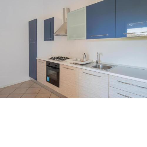 Elegant Residence 4 Bedroom Apartment sleeps 8 Extra bed n0732