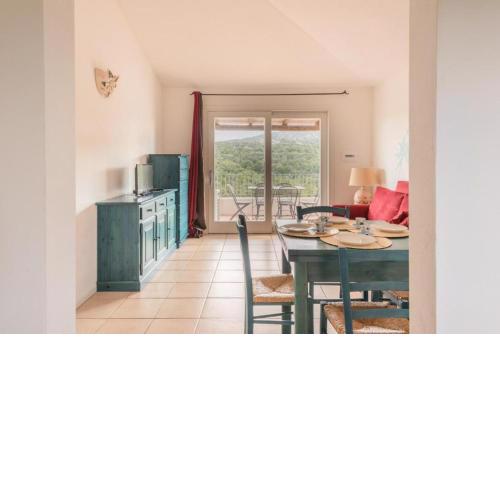 Elegant Residence Ea Bianca 2 Bedroom with Sea View Extra Bed available n0729