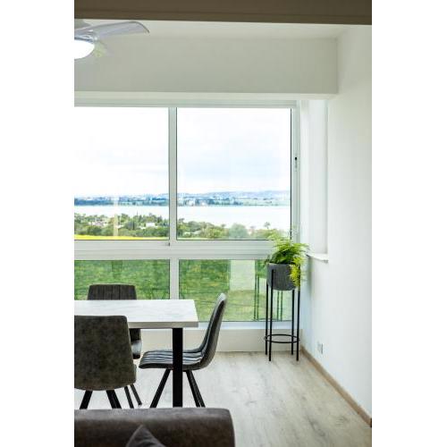 Elegant Sea and Salt-Lake view Apartment - Mackenzie Beach
