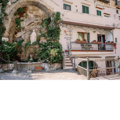 Elegant studio close to the sea