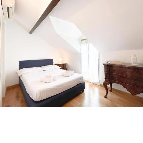 [Elegante mansarda] 300mt dal mare - Centro - WiFi