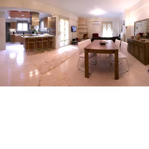 Elena & Pelagia Luxury Apartment