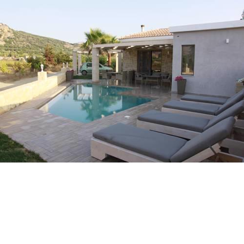 Elena Villa