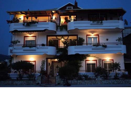 Elenas Apartments