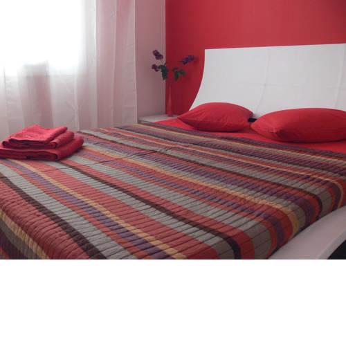 Eleni Apartments
