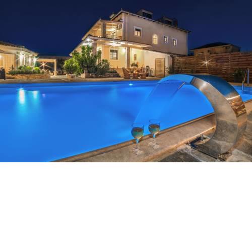 Eleni's Family Villa