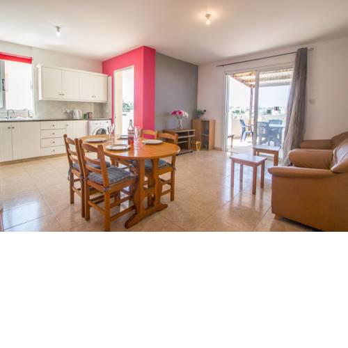 Eleni's Two Bedroom Kapparis Apartment