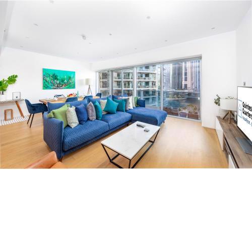 Elevated Home 2BR - Dubai Marina - walk to beach